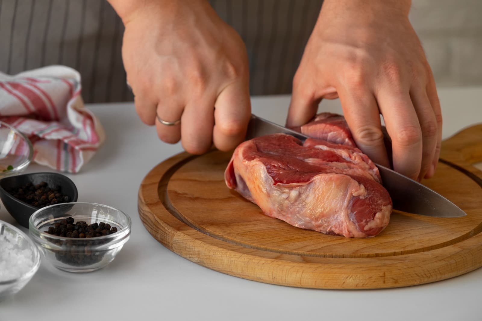 Image for The Ultimate Guide to Choosing the Best Steak Cut for Your Cooking Style